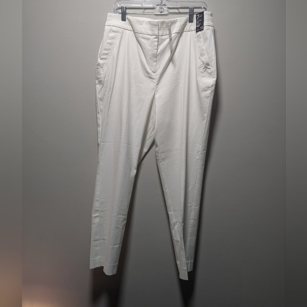NY & Co.  7th Ave Design Studio modern fit pants